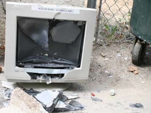 Two-thirds-of-remote-workers-use-a-faulty-device,-so-they-dont-get-in-trouble Two thirds of remote workers use a faulty device, so they dont get in trouble